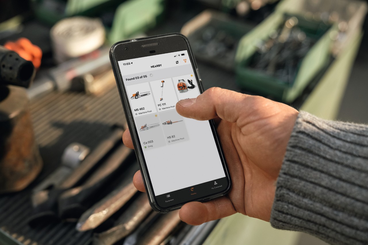 Smartphone mit STIHL Connected App