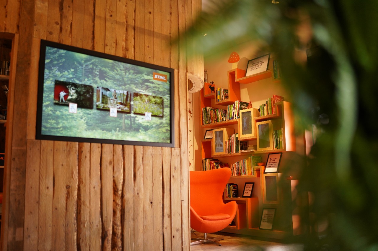 STIHL Pavillon Bücherregel Deutscher Gartenbuchpreis 
